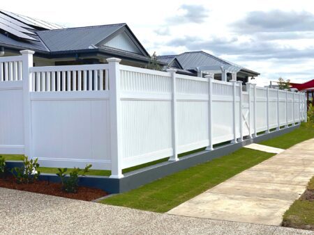 Mary - Closed-Top Privacy Fence 1.8 m