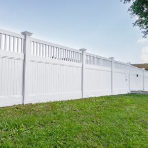 Little Mary - Closed-Top Privacy Fence 1.5 m