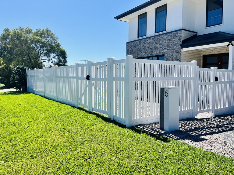 Hampton Style Fence